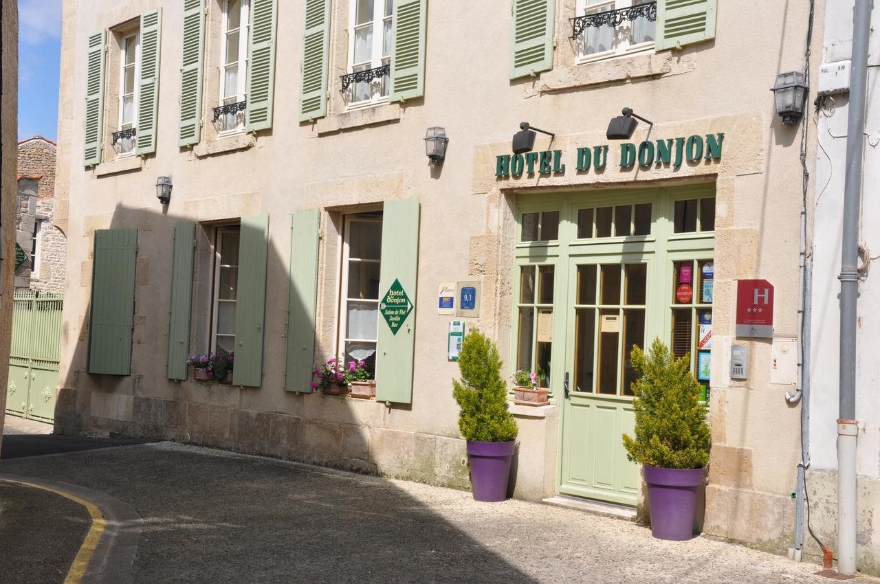 唐琼酒店 Aulnay  外观 照片